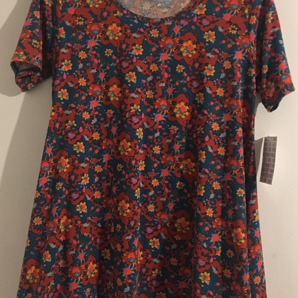 Floral Perfect Tee - Picture 2 of 3